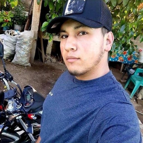 Meet your Posher, Raymundo - Picture 1 of 1